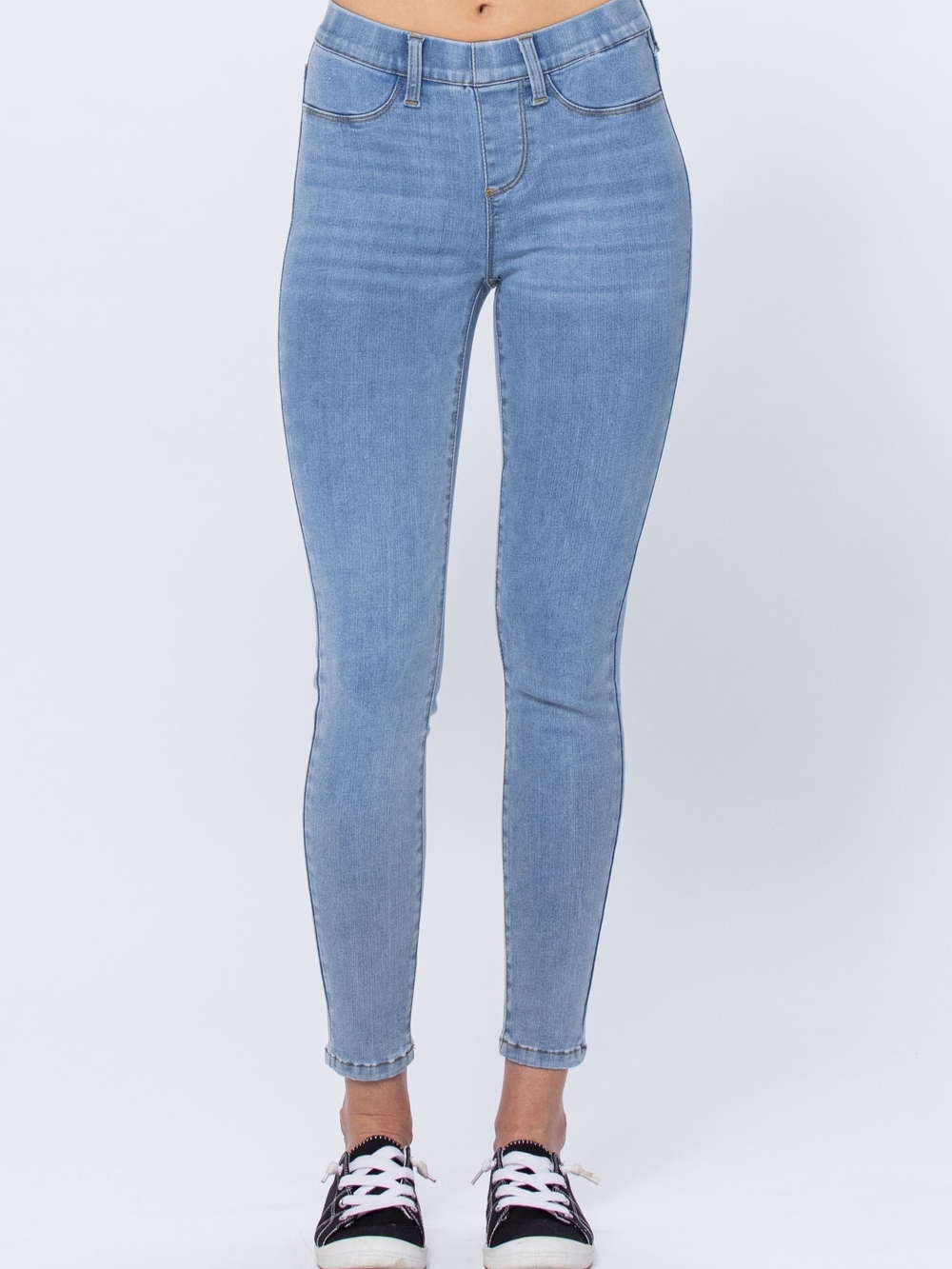 Judy Blue Mid Rise Skinny Fit Pull On Jeans Womens 13/31 Light Wash Stretch - Picture 2 of 10